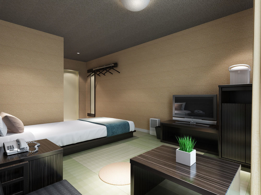 Route Hotel 3*